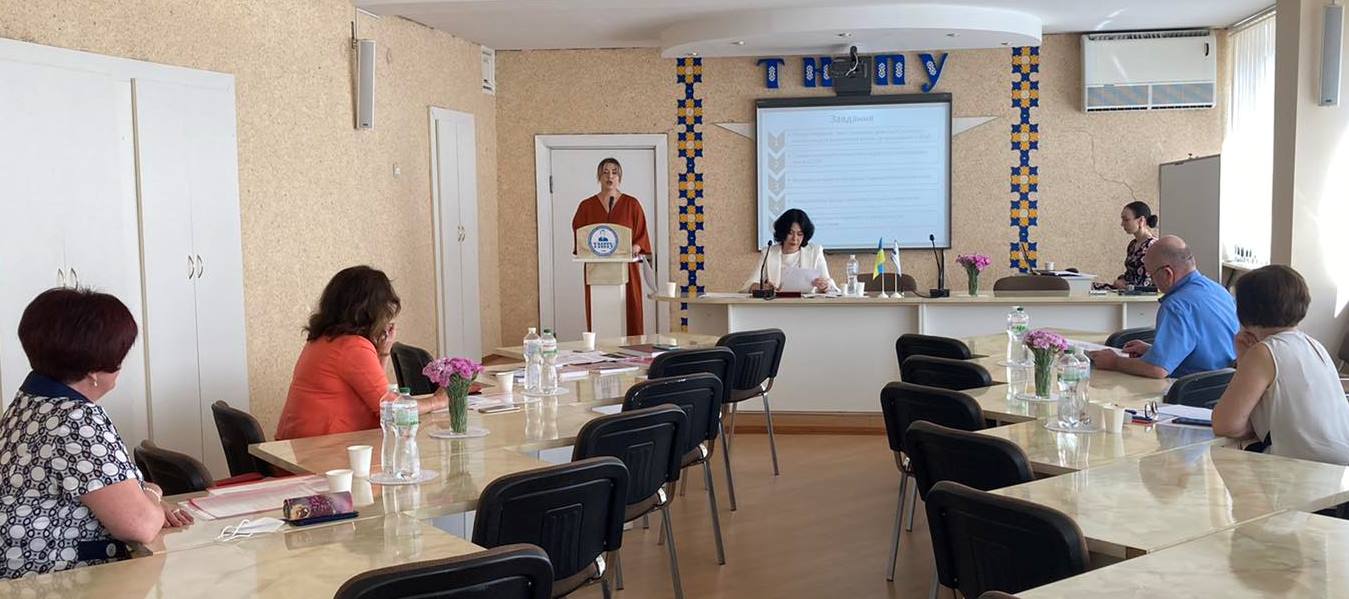 Активне обговорення дисертаційної роботи